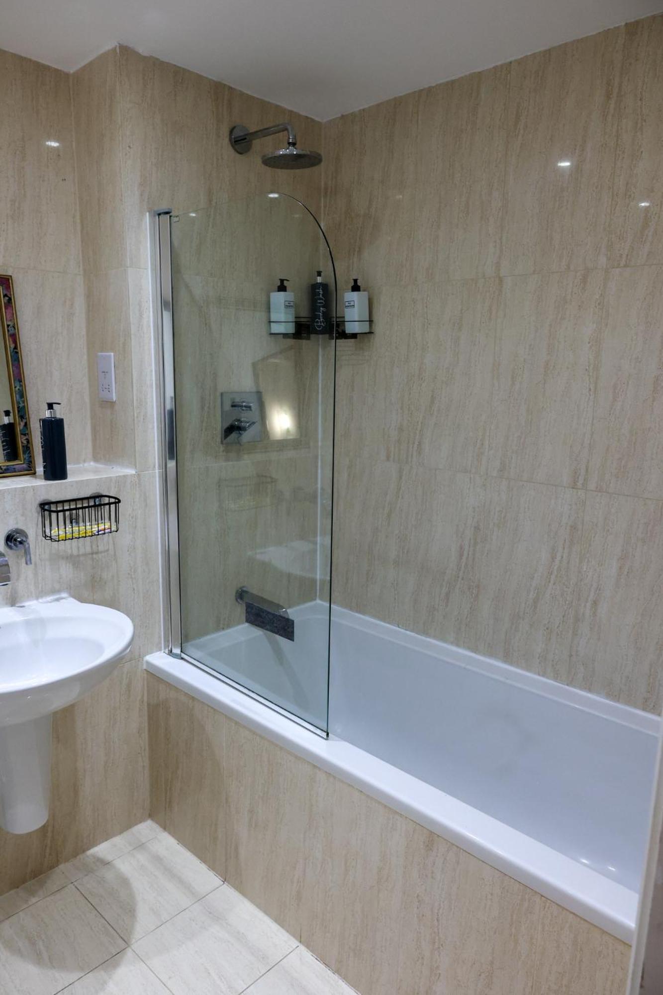 ברמינגהאם Centrally Located 1Br Apt Near Edg Cricket, University Of Bham, Priory Hospital & Cannon Hill Park מראה חיצוני תמונה